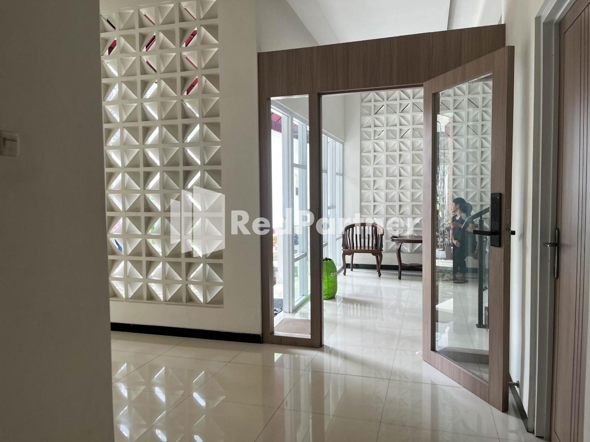 Griya Borobudur Malang Syariah Redpartner Blimbing  Екстериор снимка
