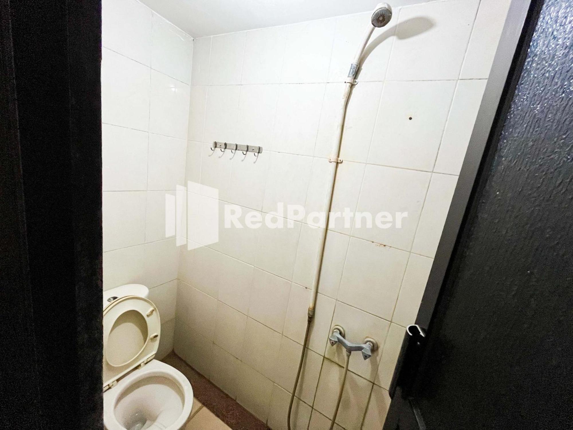 Griya Borobudur Malang Syariah Redpartner Blimbing  Екстериор снимка